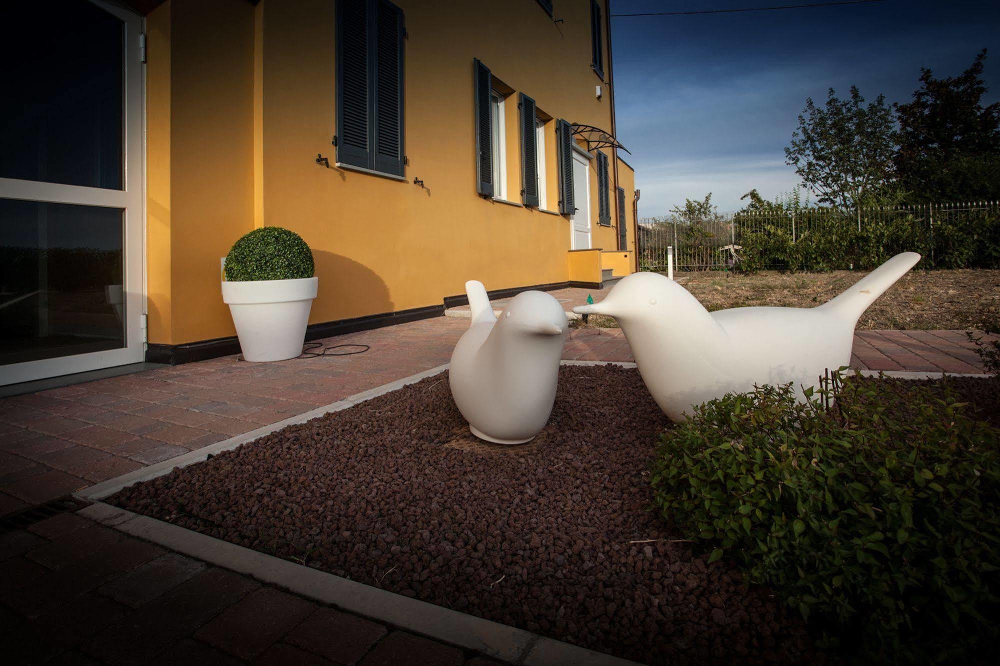 Hotel Forlanini 52 Parma Exterior photo