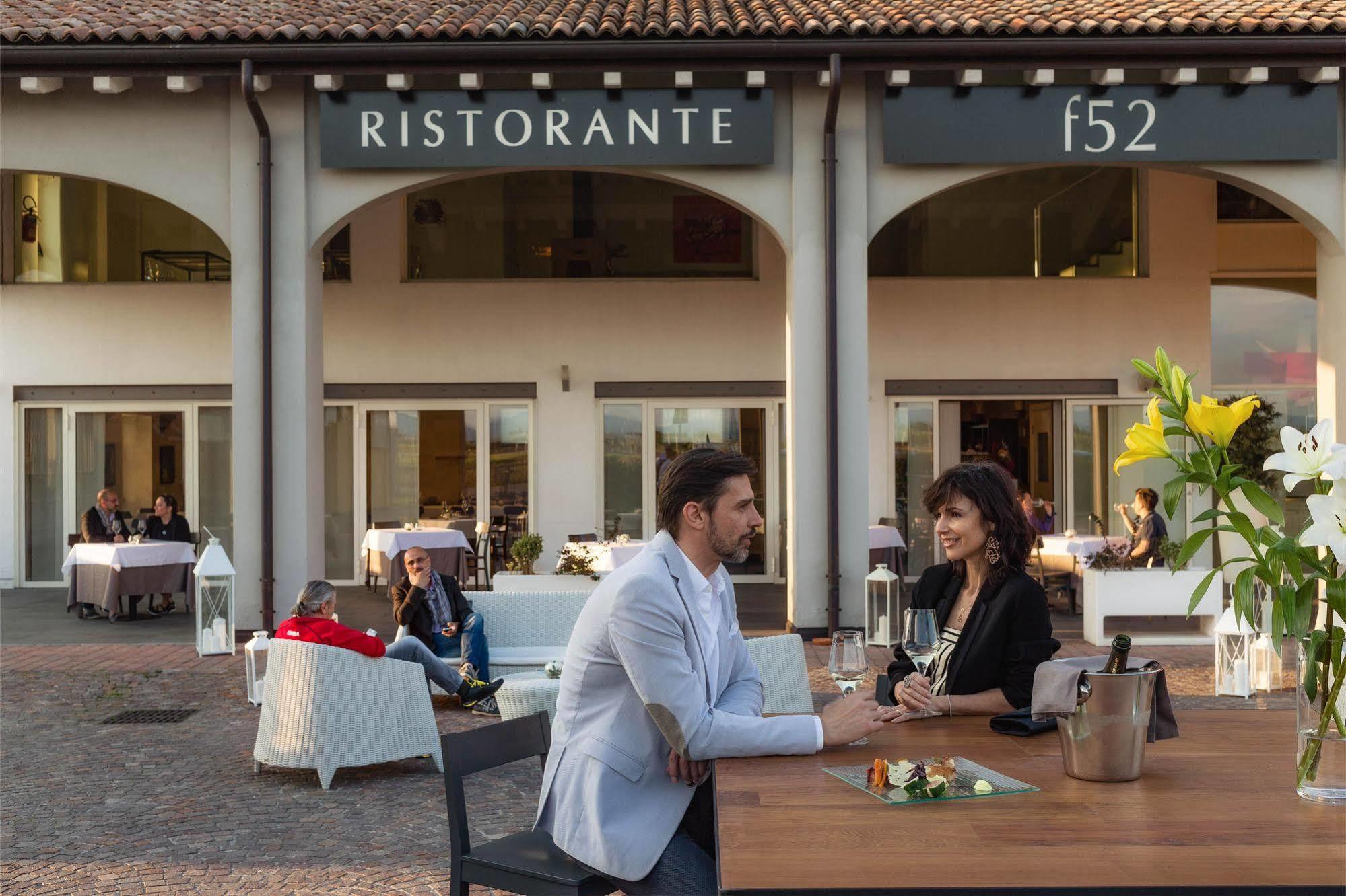 Hotel Forlanini 52 Parma Exterior photo